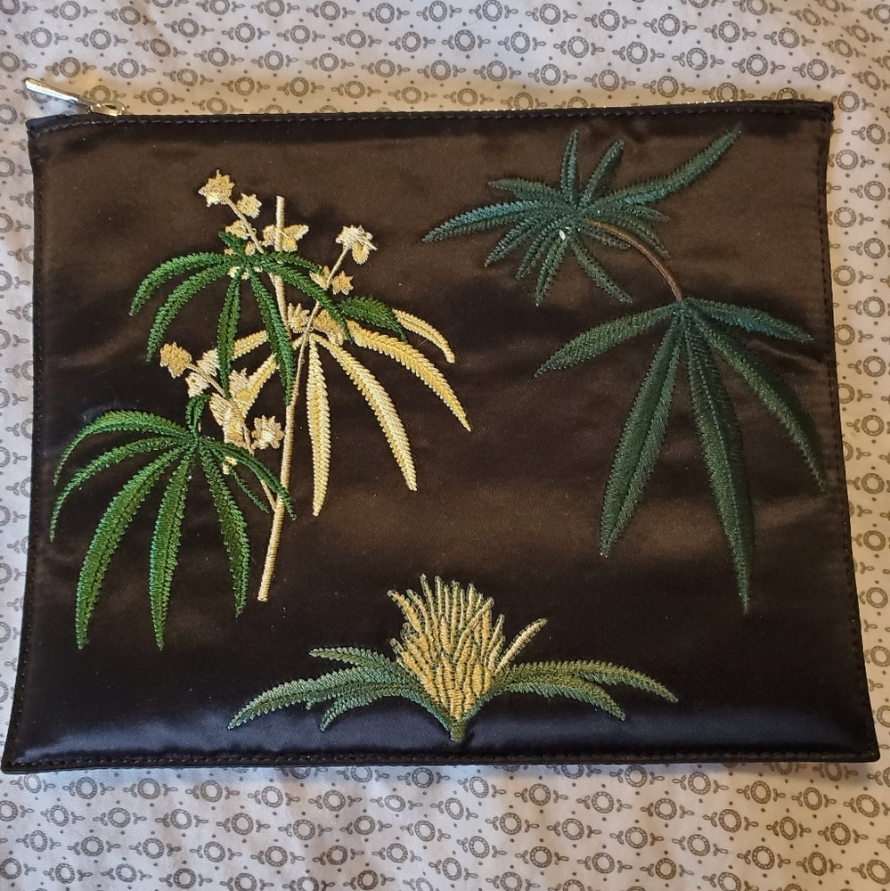 Creatures of the Wind Pot Leaf Pouch